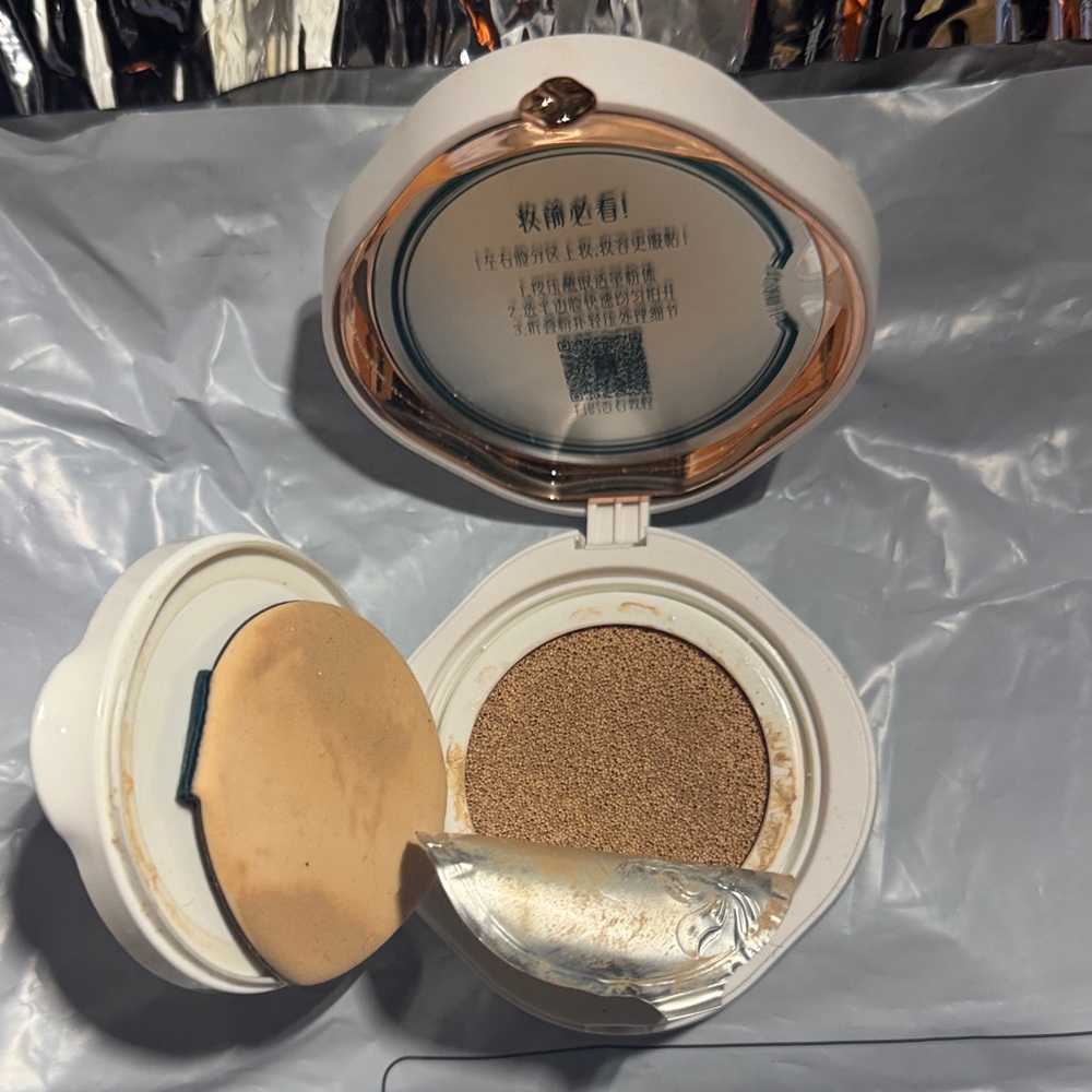 Luxurious Cushion Foundation - Cream